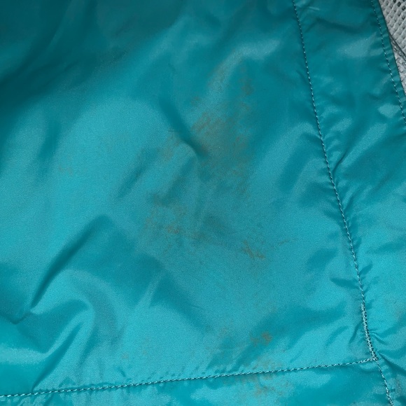Size large, blue, Columbia raincoat. - Picture 5 of 5